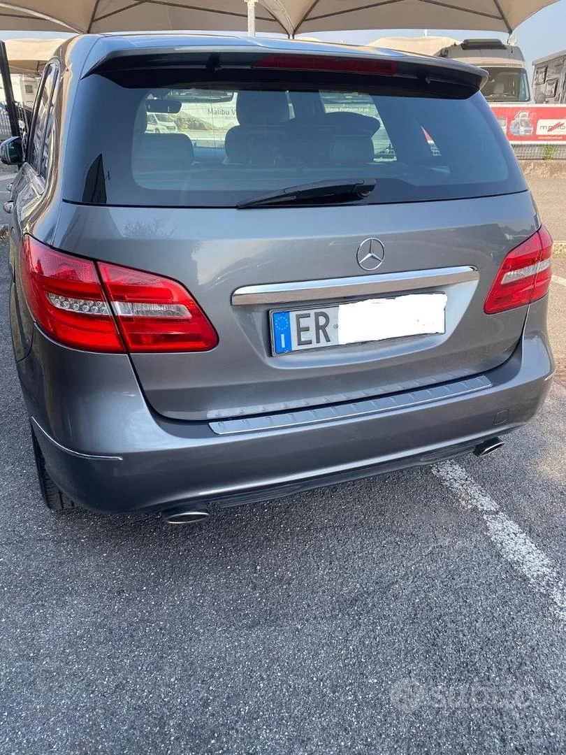 Mercedes-Benz B-Class 2013 photo 2