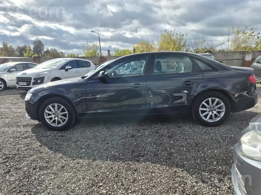Audi A4 2012 photo 4
