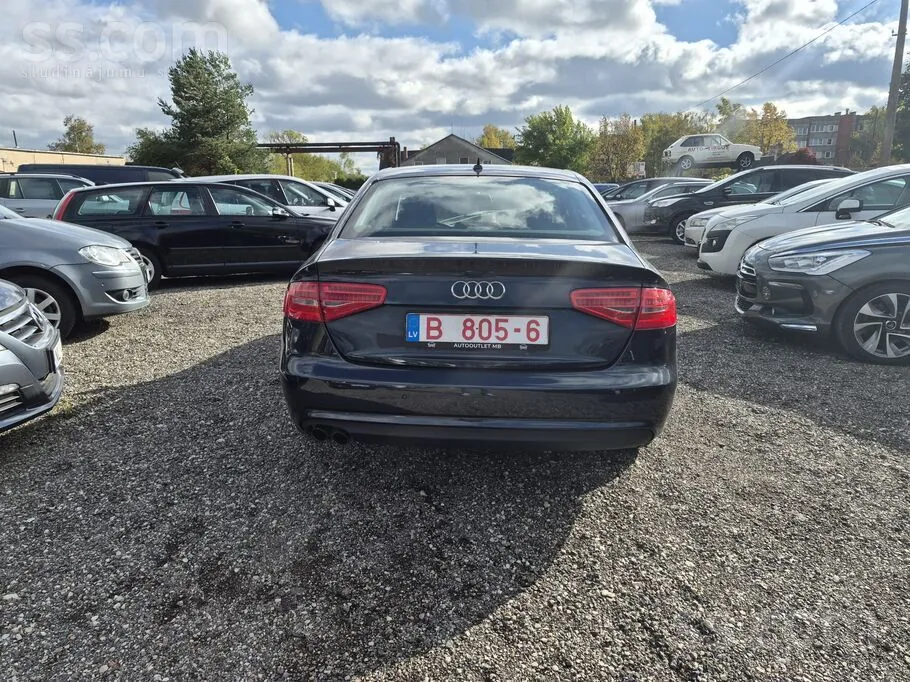 Audi A4 2012 photo 5