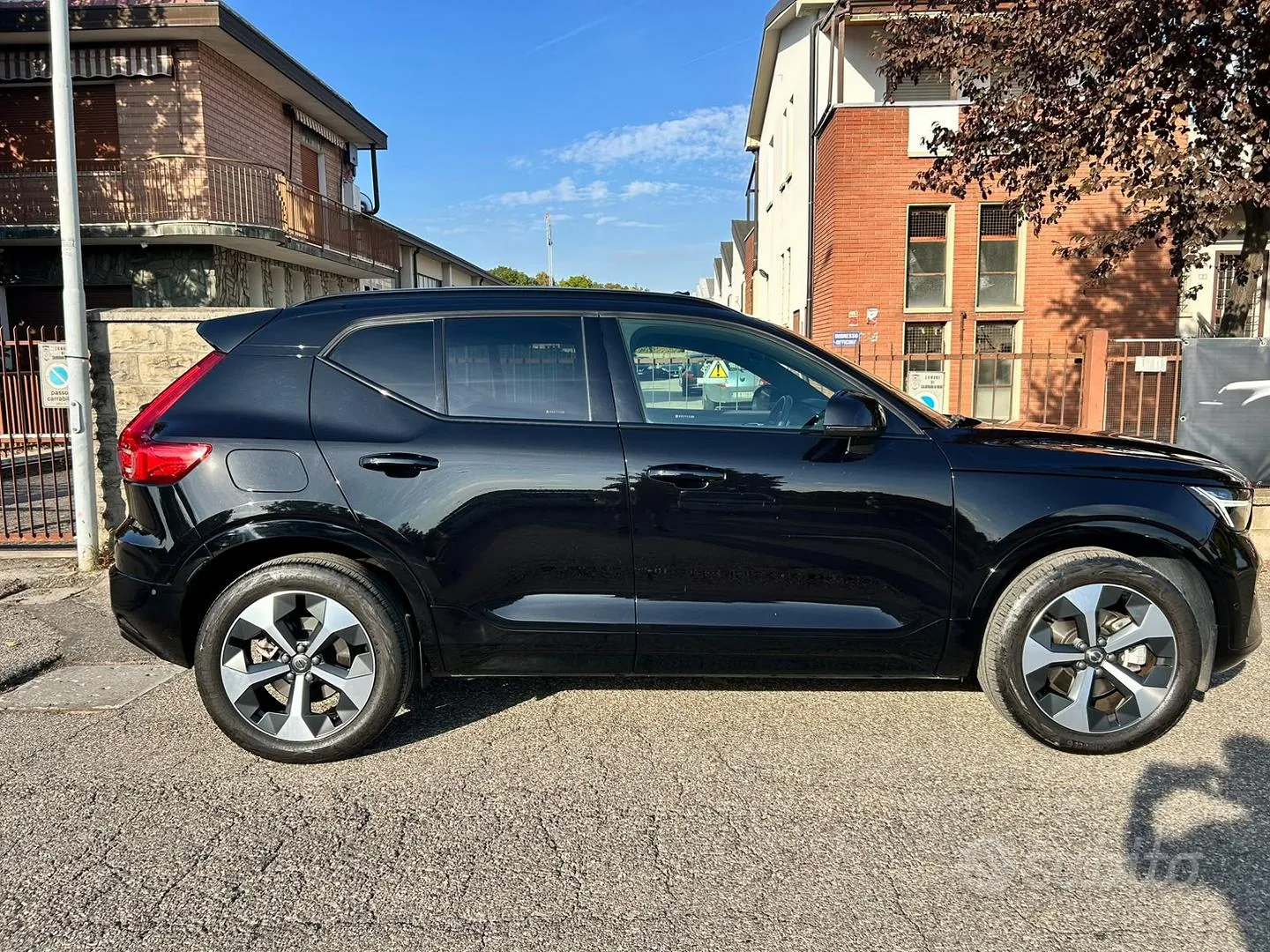 Volvo Xc40 2023 photo 4