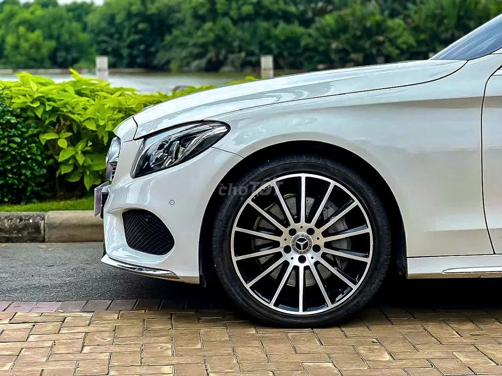 Mercedes-Benz C-Class 2018 photo 5