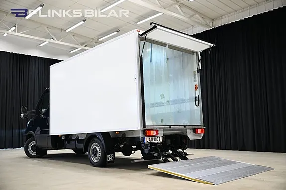 Iveco Daily 2023 photo 2