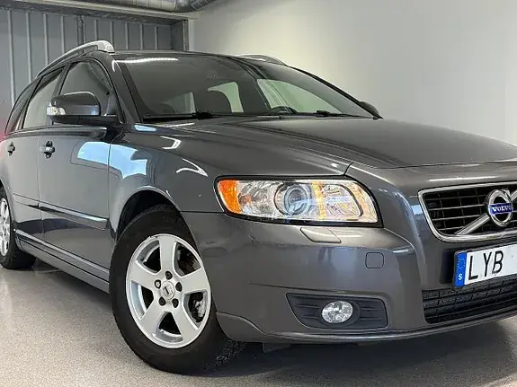 Volvo V50 2012 photo 3