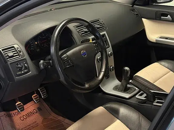 Volvo V50 2012 photo 4