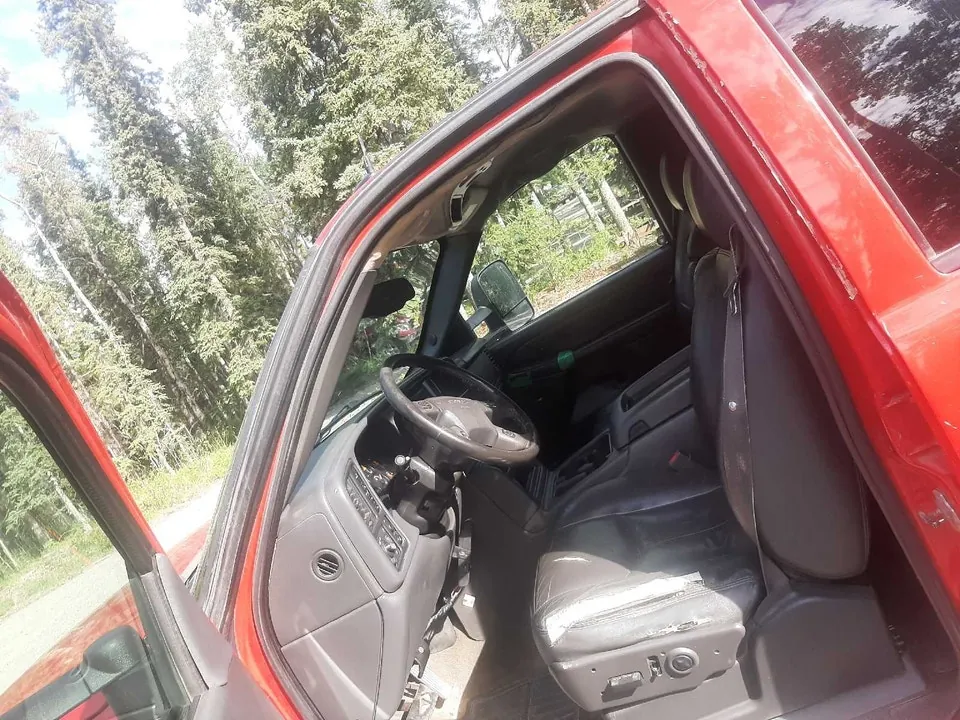 GMC Sierra 2500Hd 2004 photo 5