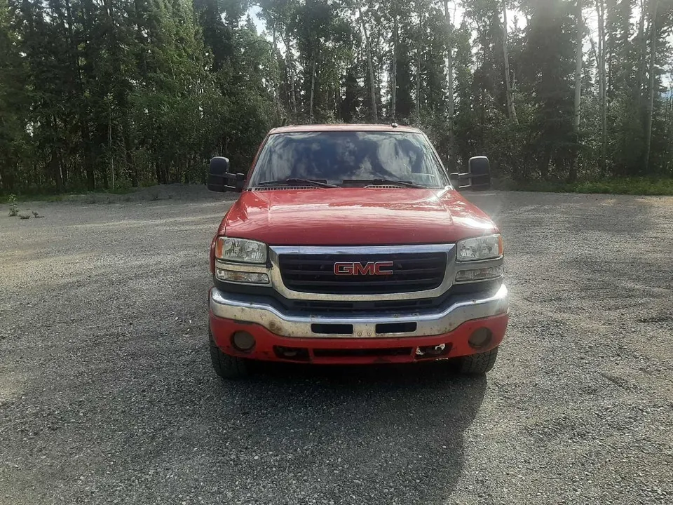 GMC Sierra 2500Hd 2004 photo 4