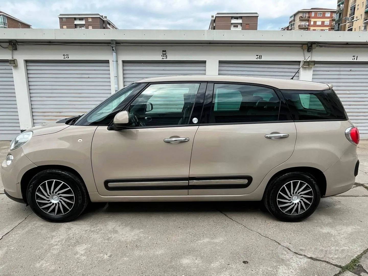 Fiat 500L 2014 photo 2