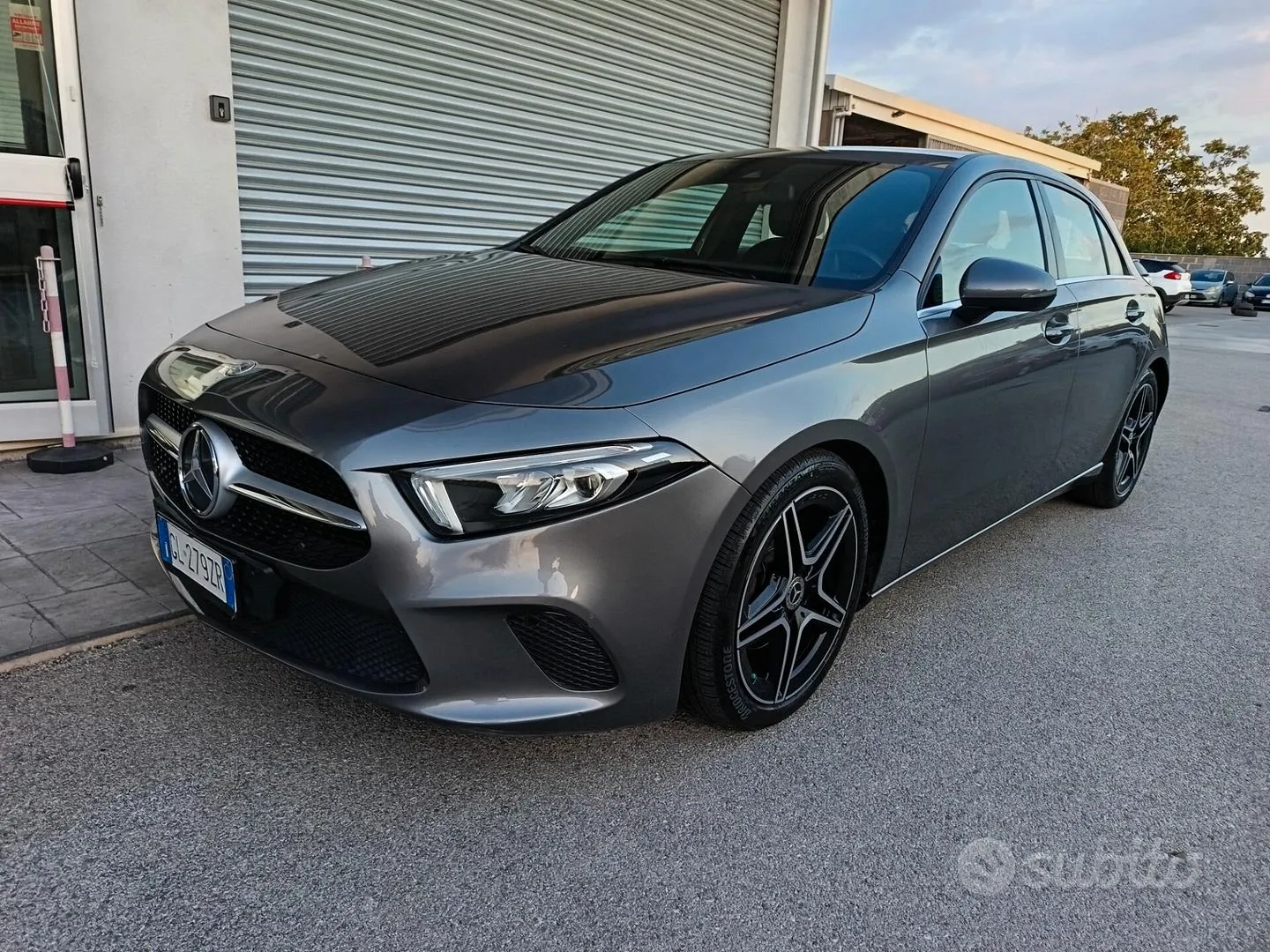 Mercedes-Benz A 200D