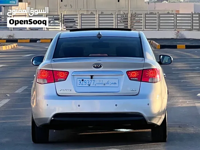 Kia Forte 2010 photo 3