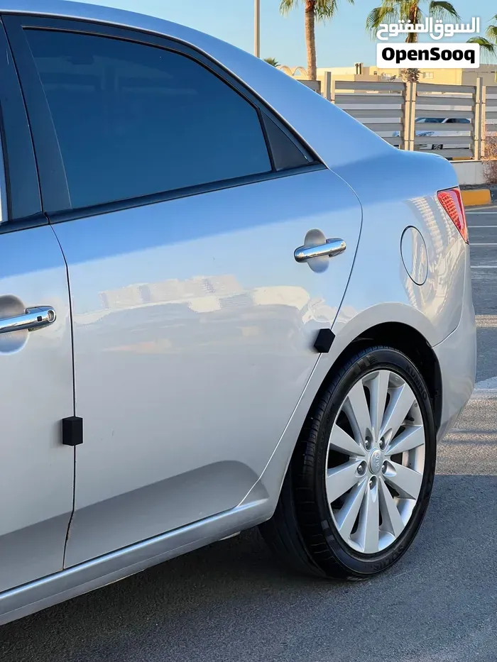 Kia Forte 2010 photo 4