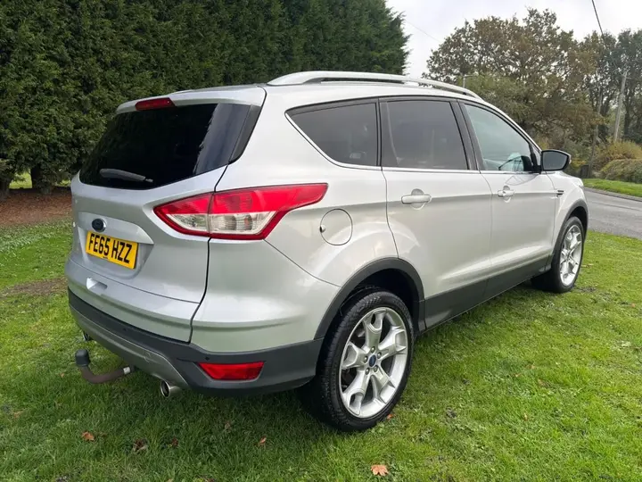 Ford Kuga 2015 photo 5