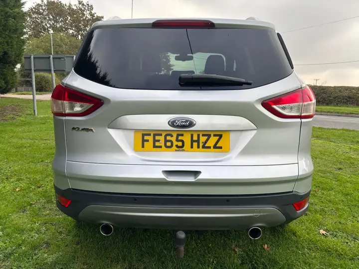 Ford Kuga 2015 photo 4