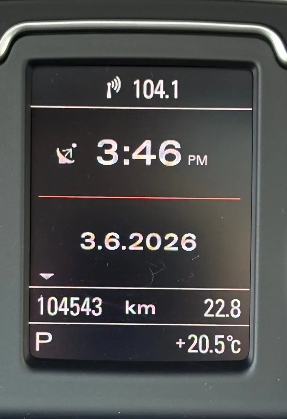 Audi Q3 2015 photo 4