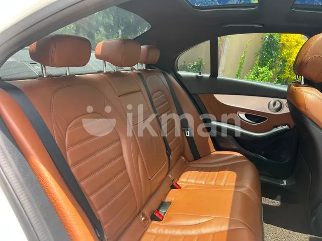 Mercedes-Benz C200 2018 photo 4