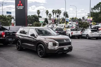 Mitsubishi Outlander 2024 photo 4