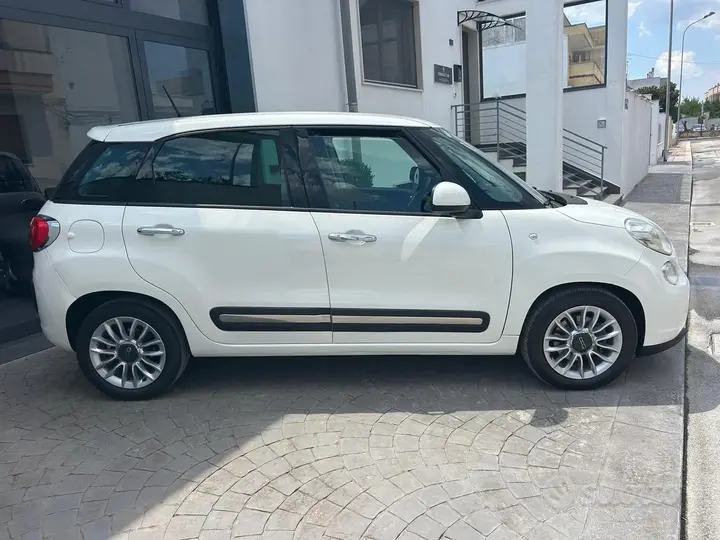 Fiat 500L 2014 photo 5