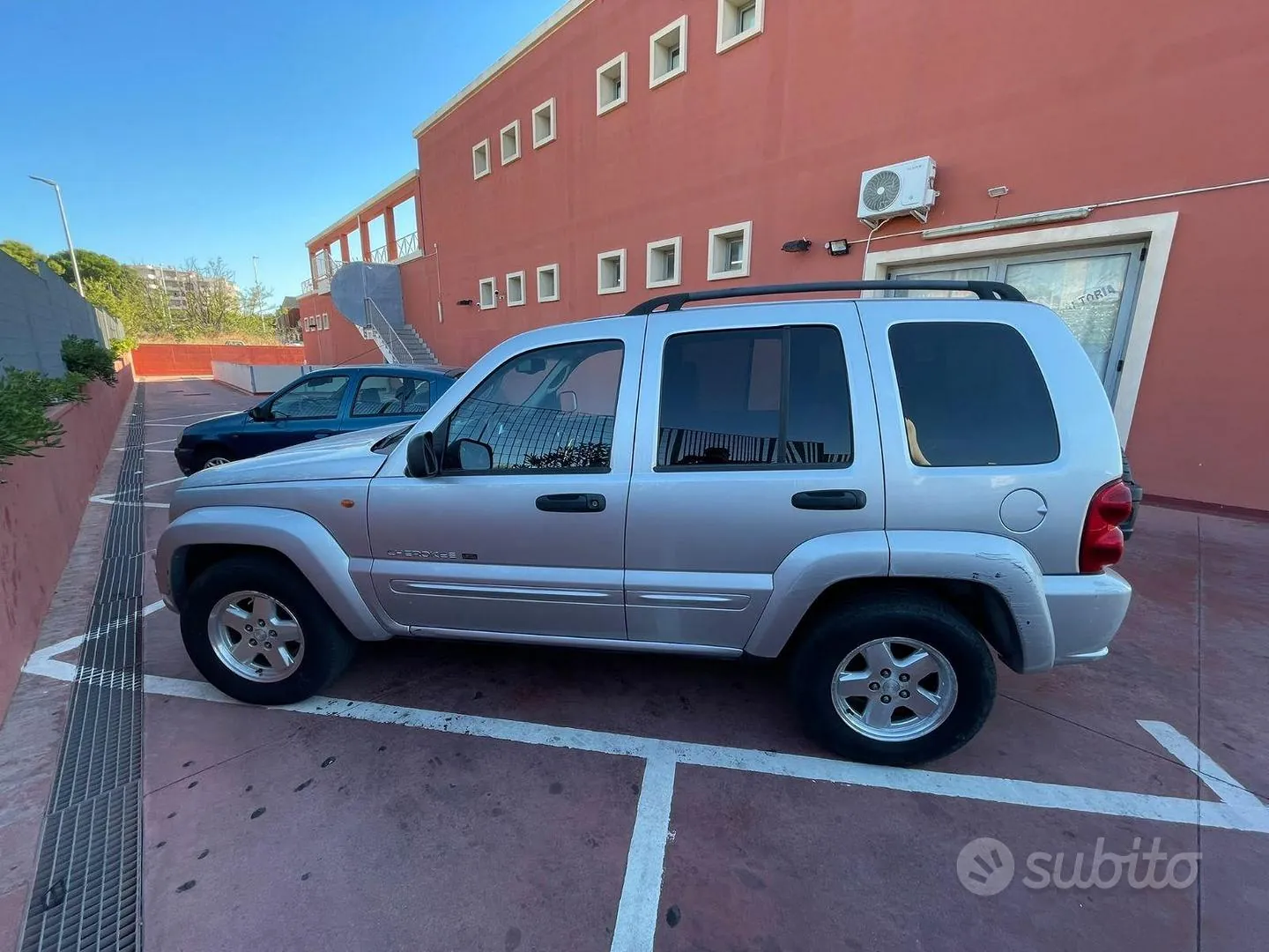 Jeep Liberty 2004 photo 3