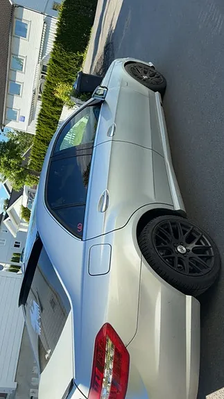Mercedes-Benz E-Class 2009 photo 5