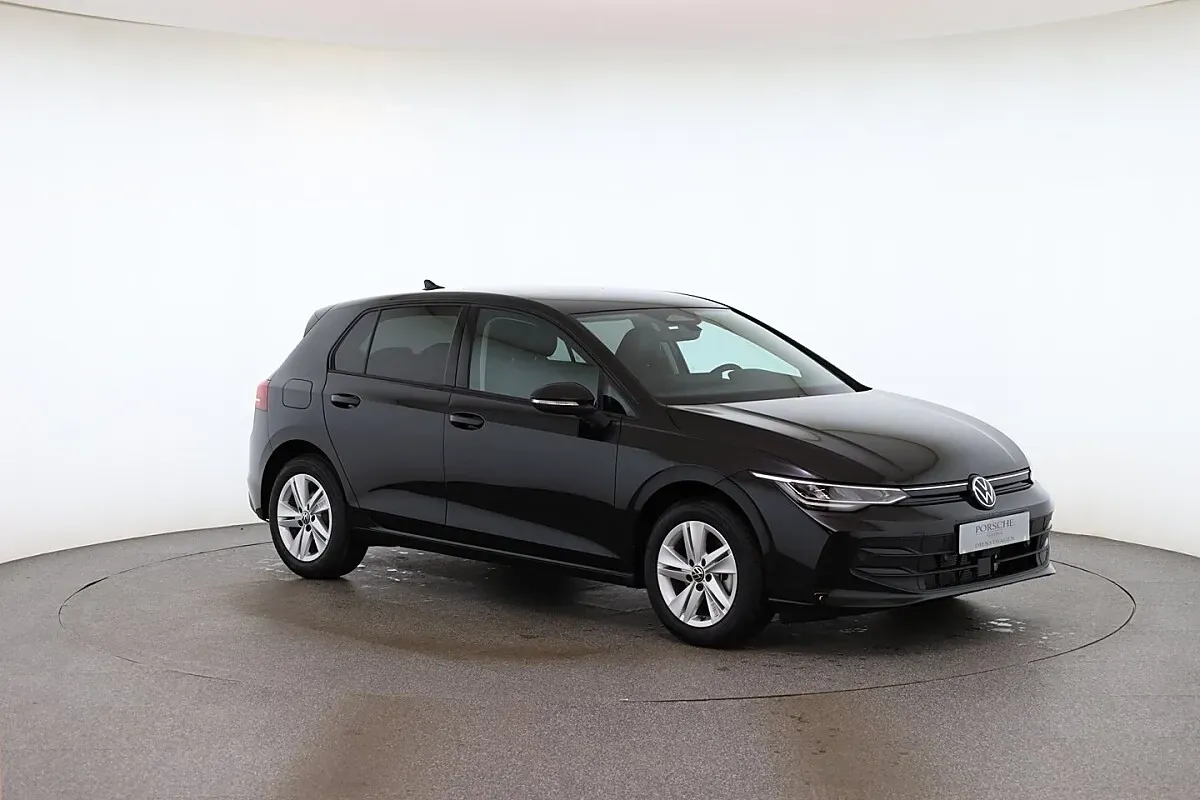 Volkswagen Golf 2026 photo 3