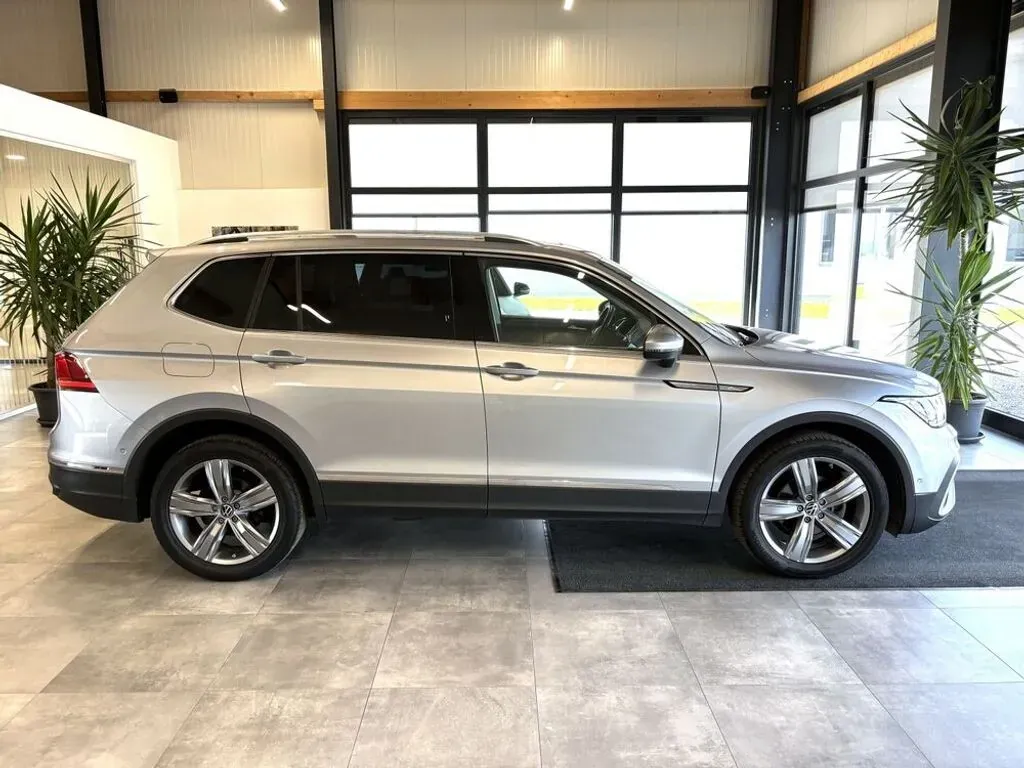 Volkswagen Tiguan 2022 photo 2