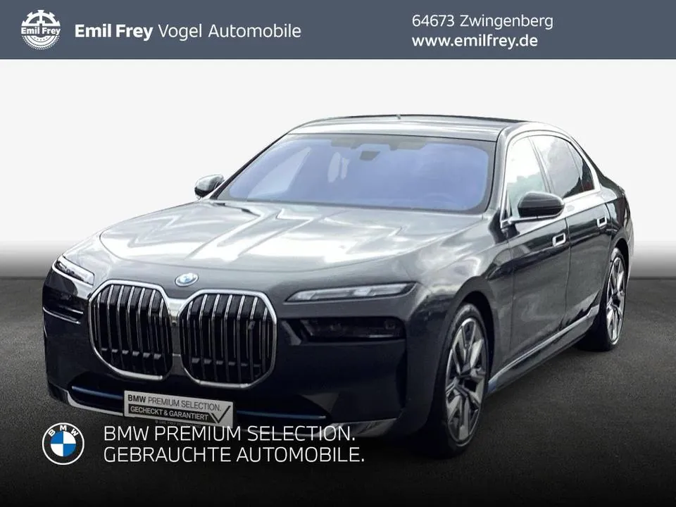 BMW I7