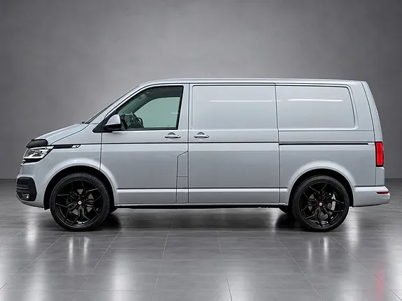 Volkswagen Transporter 2021 photo 2