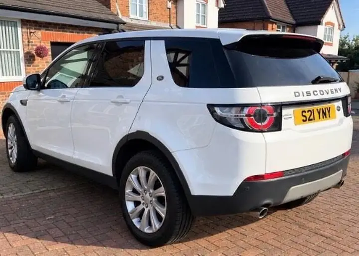 Land Rover Discovery Sport 2015 photo 4