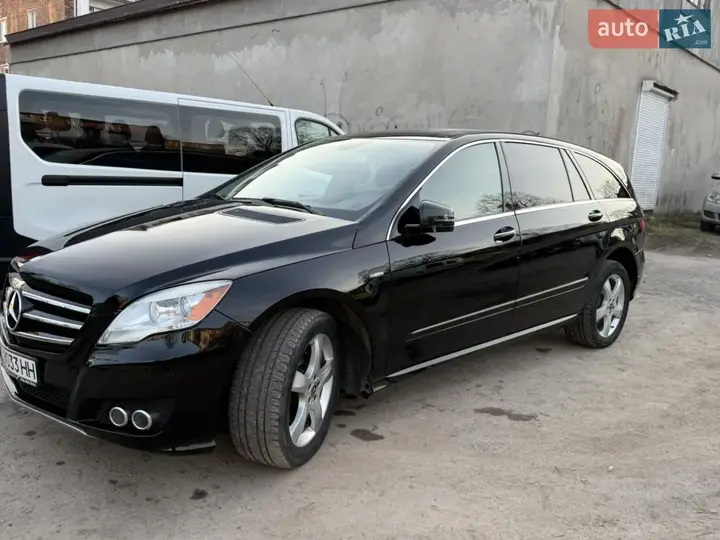 Mercedes-Benz R-Class 2011 photo 2