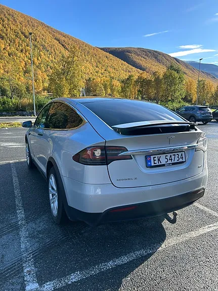 Tesla Model X 2017 photo 5
