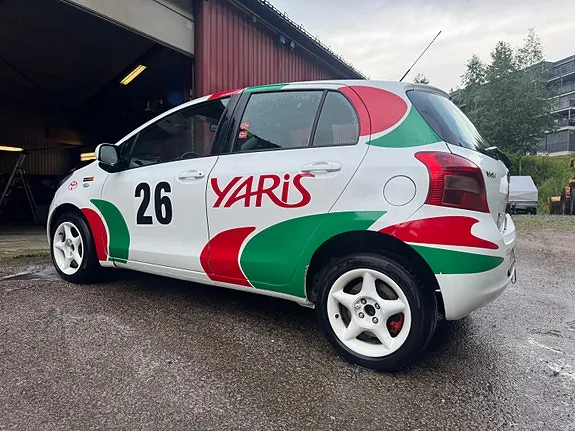 Toyota Yaris 2006 photo 3