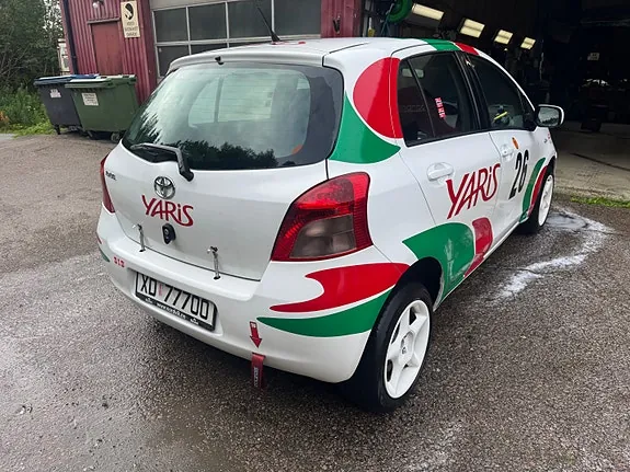 Toyota Yaris 2006 photo 4