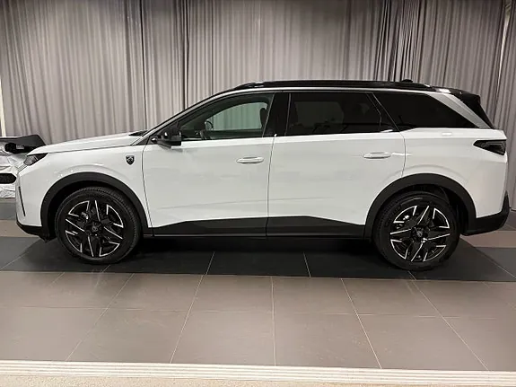 Peugeot 5008 2025 photo 2