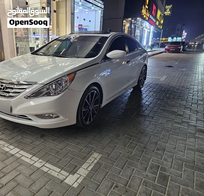Hyundai Sonata 2013 photo 2