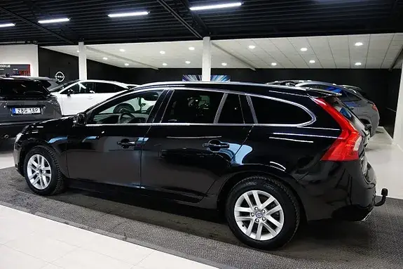 Volvo V60 2016 photo 2