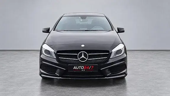 Mercedes-Benz A 180 2014 photo 4
