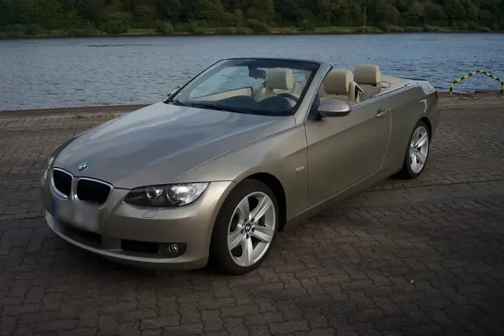 BMW 320I