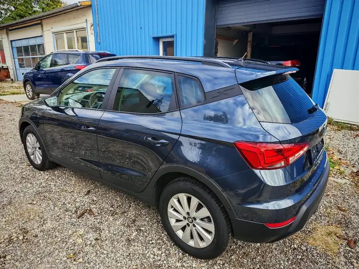 Seat Arona 2019 photo 2