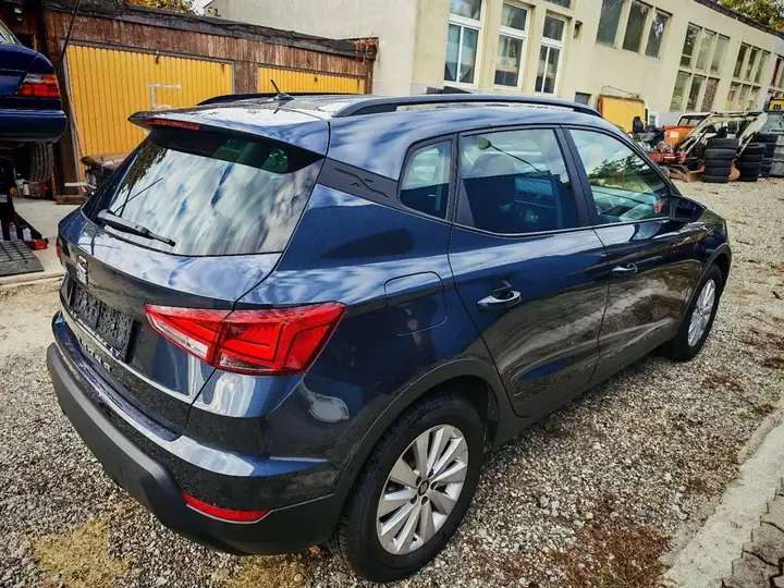 Seat Arona 2019 photo 3