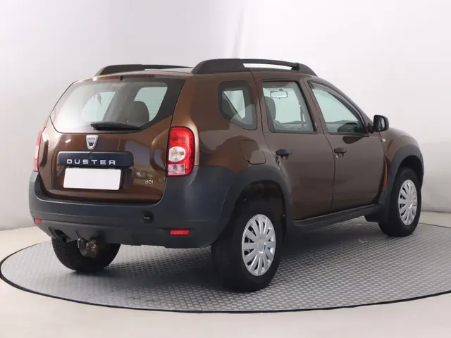 Dacia Duster 2010 photo 4