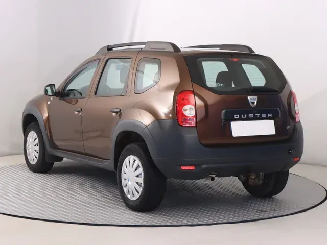 Dacia Duster 2010 photo 3