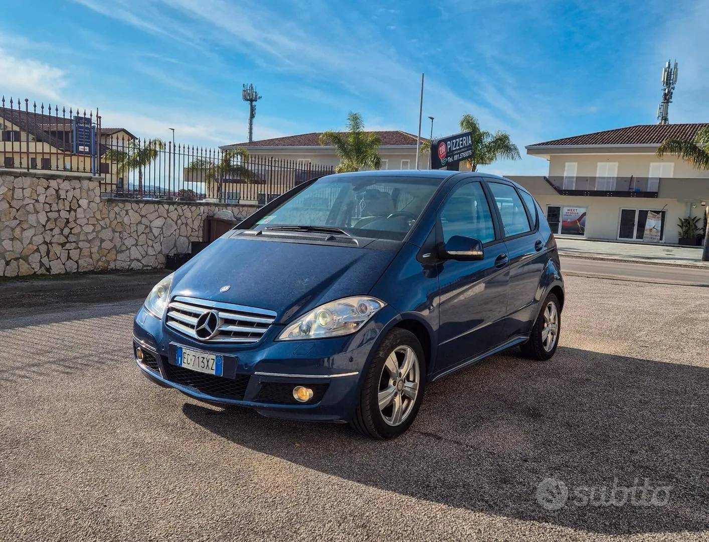 Mercedes-Benz A 150 2010 photo 4