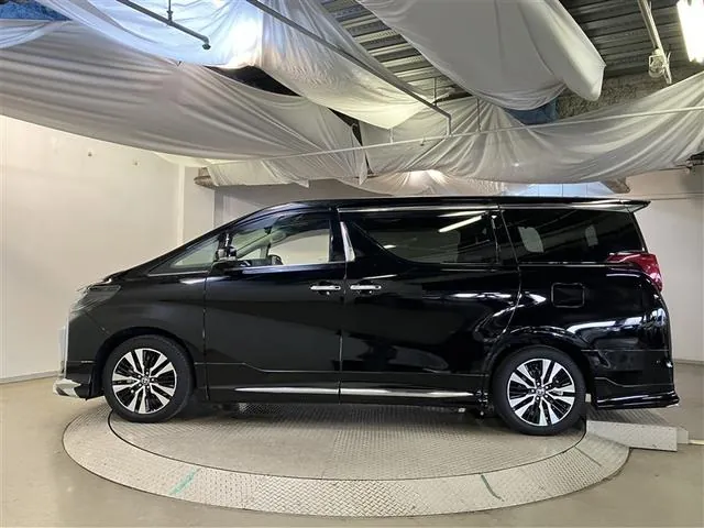 Toyota Alphard 2021 photo 4