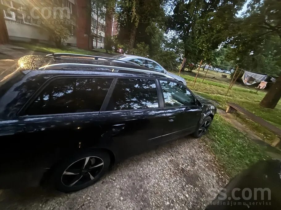 Audi A4 2007 photo 2
