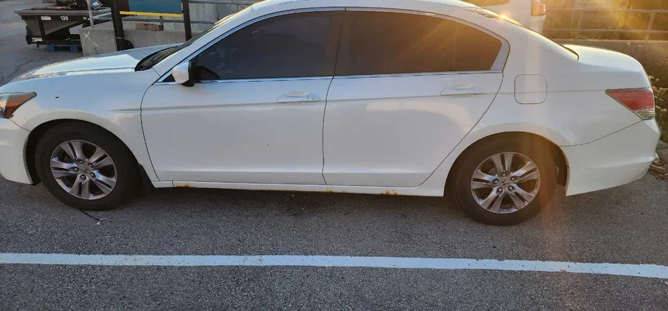 Honda Accord 2012 photo 2