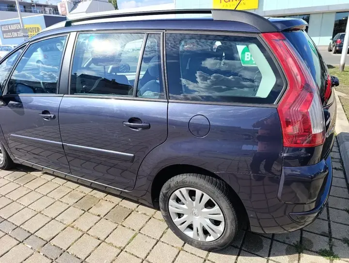 Citroen C4 Picasso 2010 photo 3