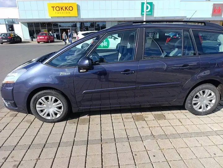 Citroen C4 Picasso 2010 photo 2
