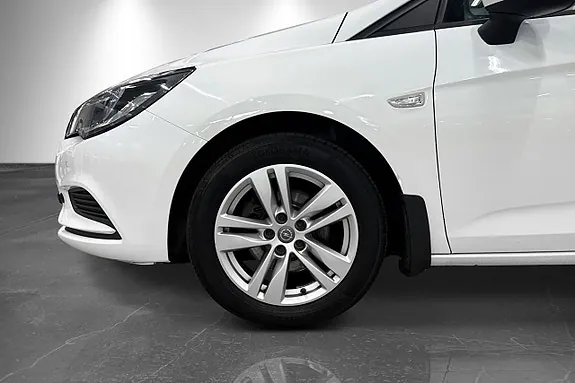 Opel Astra 2018 photo 2