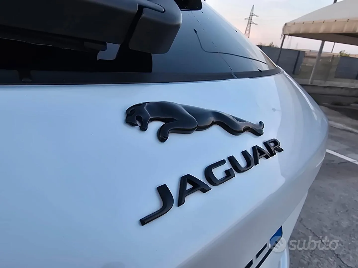 Jaguar F-Pace 2024 photo 4