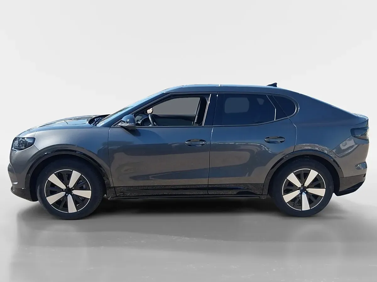 Ford Capri 2026 photo 2