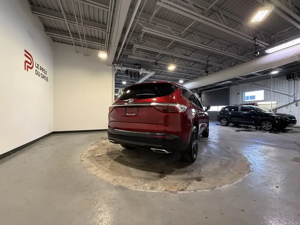 Buick Enclave 2024 photo 3